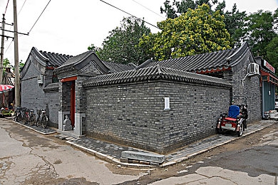 成人漫画 羞羞歪歪漫画：“羞羞歪歪漫画”走红网络：娱乐与争议并存，社会影响引关注-1