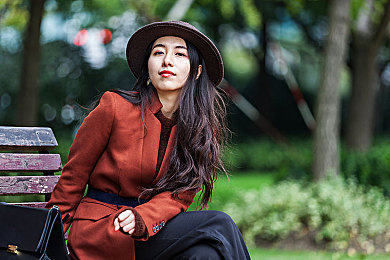 月南美女网站黄视频：穿越时空，邂逅古代美女：探寻《月南美女网站黄视频》神秘魅力-2